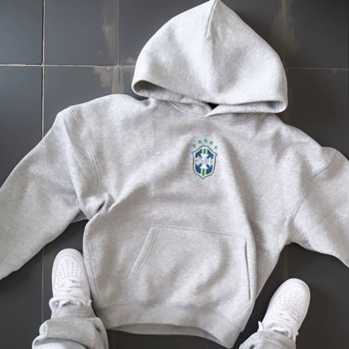 Winter men's hooded sweatshirt set, versatile long sleeved casual jacket, youth casual long sleeved sweatshirt